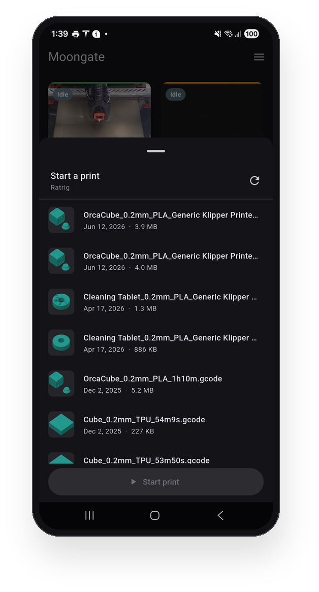 A stored G-code file with its slicer thumbnail and a Start print button.
